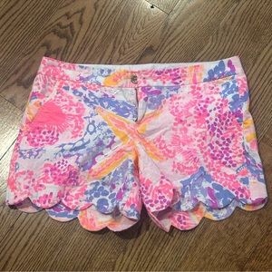 Lilly Pulitzer Ladies Buttercup Shorts size 4. EUC.